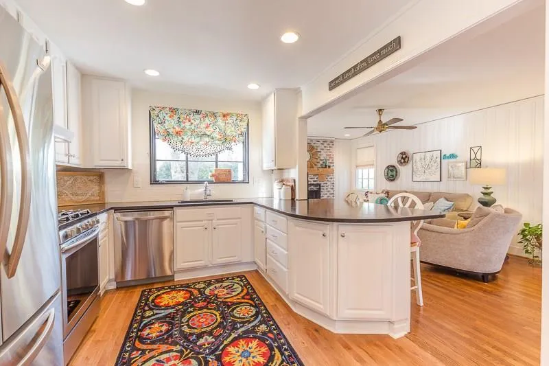 445 Pine Forest Road, Atlanta, Georgia 30342, 3 Bedrooms Bedrooms, ,2 BathroomsBathrooms,Residential,Sold,445 Pine Forest Road,6043850
