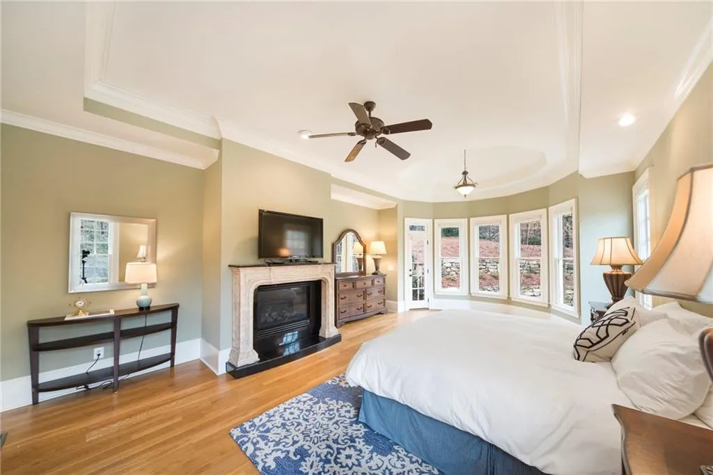 65 Maryeanna Drive, Atlanta, Georgia 30342, 5 Bedrooms Bedrooms, ,5 BathroomsBathrooms,Residential,Sold,65 Maryeanna Drive,6687231