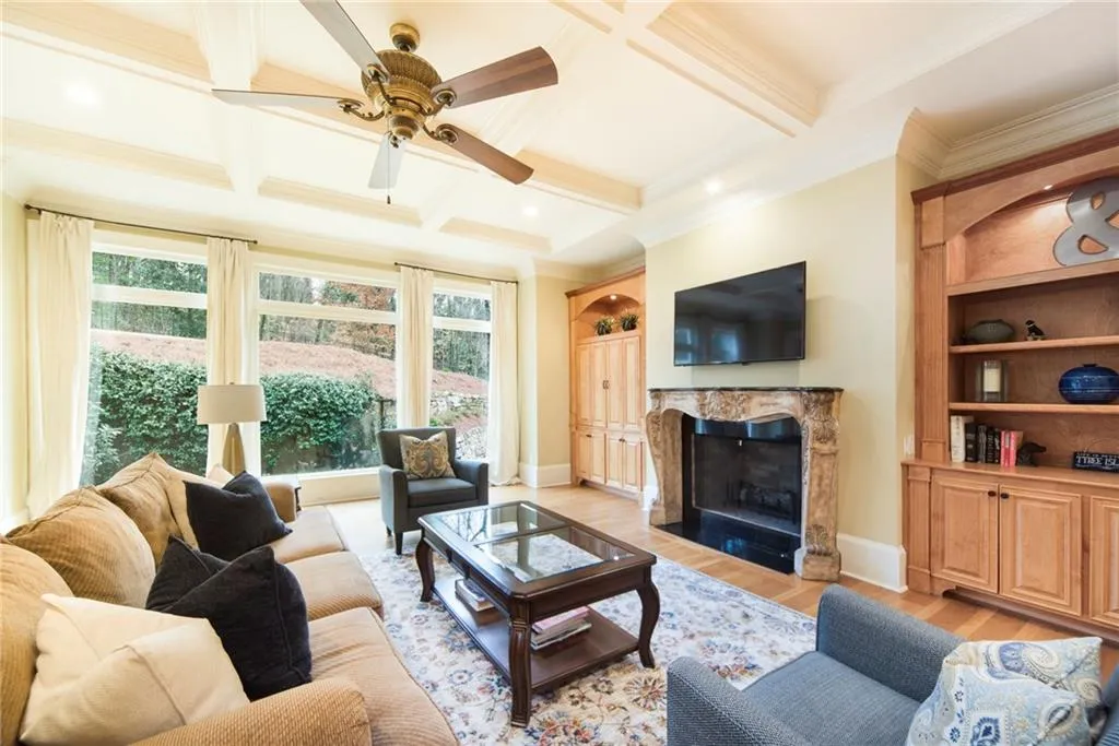 65 Maryeanna Drive, Atlanta, Georgia 30342, 5 Bedrooms Bedrooms, ,5 BathroomsBathrooms,Residential,Sold,65 Maryeanna Drive,6687231