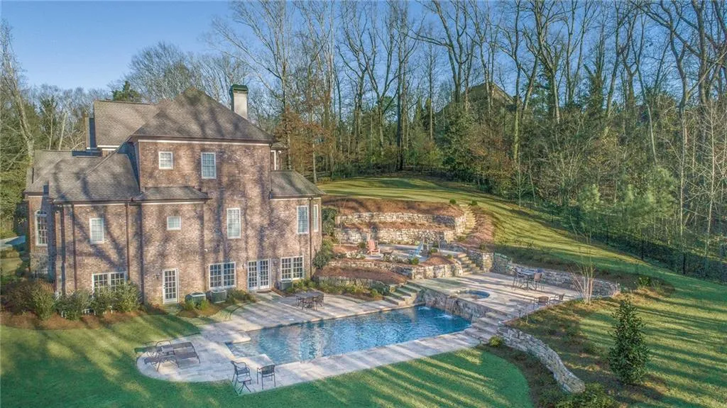 65 Maryeanna Drive, Atlanta, Georgia 30342, 5 Bedrooms Bedrooms, ,5 BathroomsBathrooms,Residential,Sold,65 Maryeanna Drive,6687231