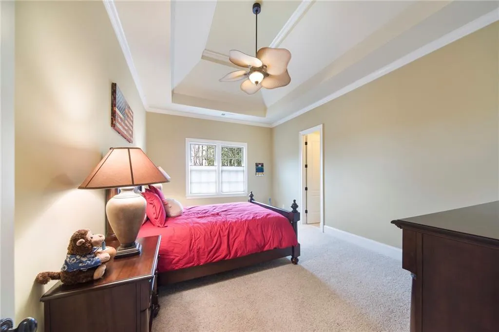 65 Maryeanna Drive, Atlanta, Georgia 30342, 5 Bedrooms Bedrooms, ,5 BathroomsBathrooms,Residential,Sold,65 Maryeanna Drive,6687231