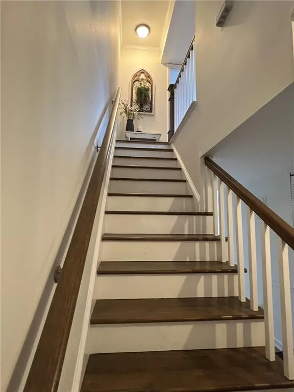 5565 Kingsport Drive Unit 21, Atlanta, Georgia 30342, 2 Bedrooms Bedrooms, ,1 BathroomBathrooms,Residential,Sold,5565 Kingsport Drive Unit 21,7352674