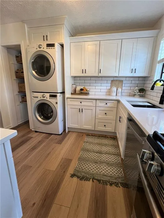 5565 Kingsport Drive Unit 21, Atlanta, Georgia 30342, 2 Bedrooms Bedrooms, ,1 BathroomBathrooms,Residential,Sold,5565 Kingsport Drive Unit 21,7352674
