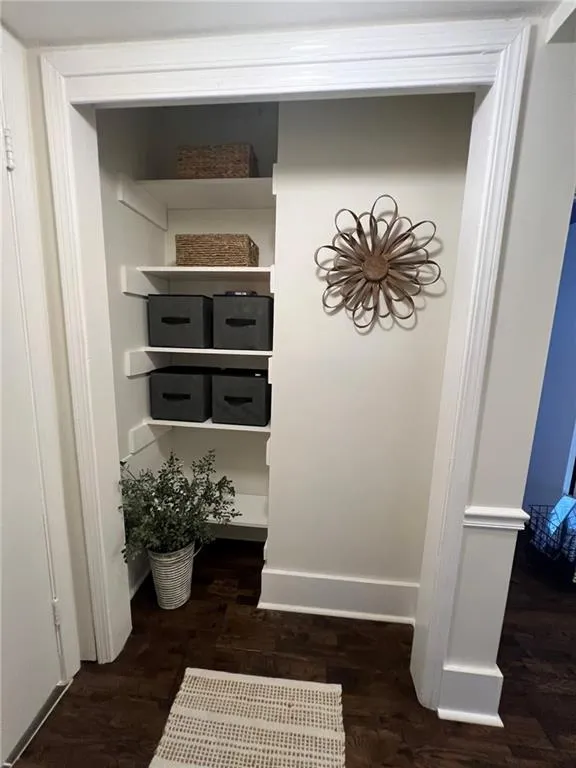 5565 Kingsport Drive Unit 21, Atlanta, Georgia 30342, 2 Bedrooms Bedrooms, ,1 BathroomBathrooms,Residential,Sold,5565 Kingsport Drive Unit 21,7352674