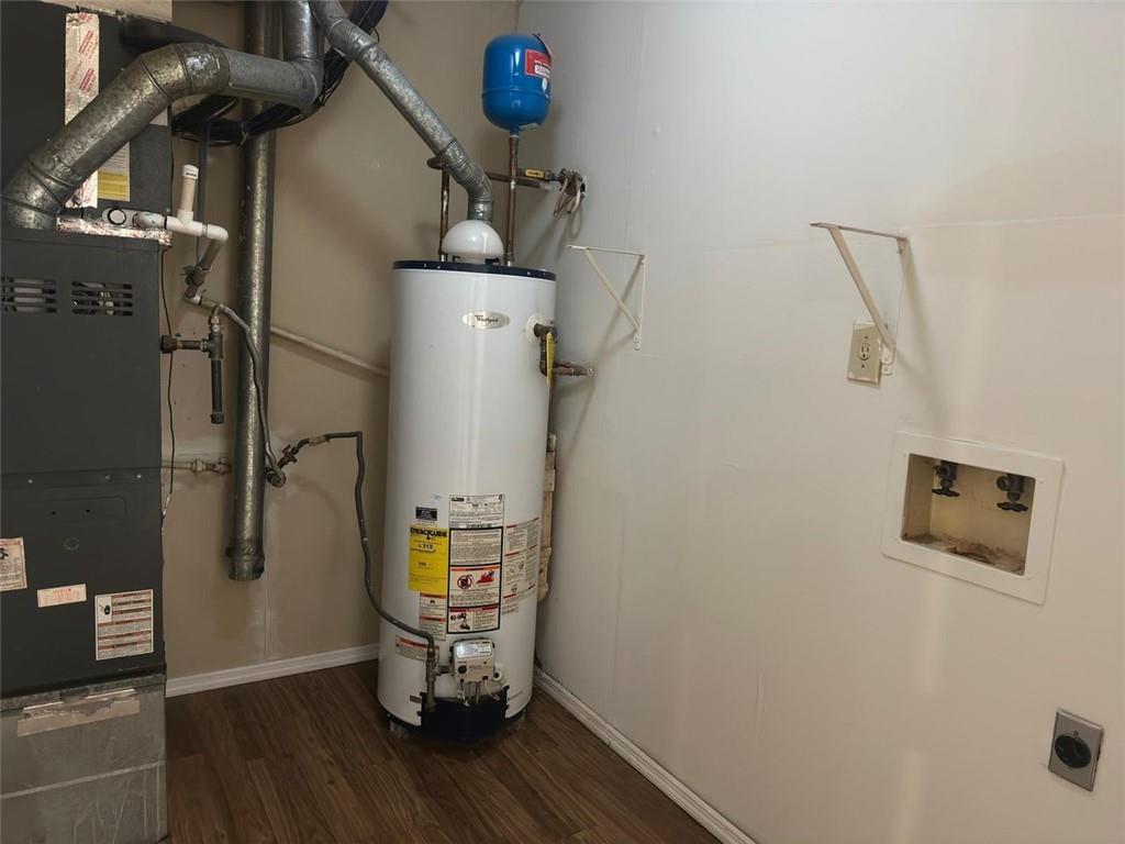 910 Woodcliff Drive Unit 910, Sandy Springs, Georgia 30350, 2 Bedrooms Bedrooms, ,2 BathroomsBathrooms,Residential,Sold,910 Woodcliff Drive Unit 910,7331177