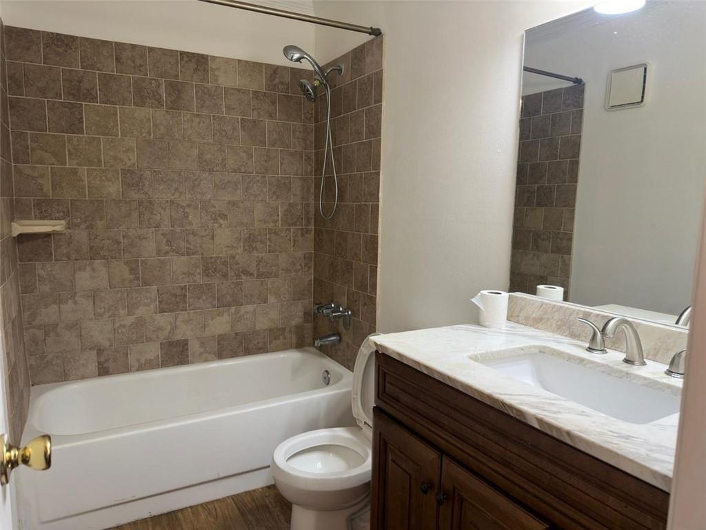 910 Woodcliff Drive Unit 910, Sandy Springs, Georgia 30350, 2 Bedrooms Bedrooms, ,2 BathroomsBathrooms,Residential,Sold,910 Woodcliff Drive Unit 910,7331177