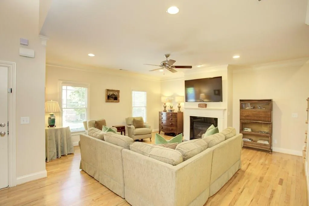 1697 Barfield Run Nw, Atlanta, Georgia 30318, 4 Bedrooms Bedrooms, ,3 BathroomsBathrooms,Residential,Sold,1697 Barfield Run Nw,5887726