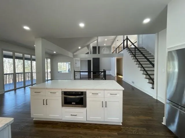 360 Kelson Drive, Sandy Springs, Georgia 30327, 5 Bedrooms Bedrooms, ,5 BathroomsBathrooms,Residential,Sold,360 Kelson Drive,7016946