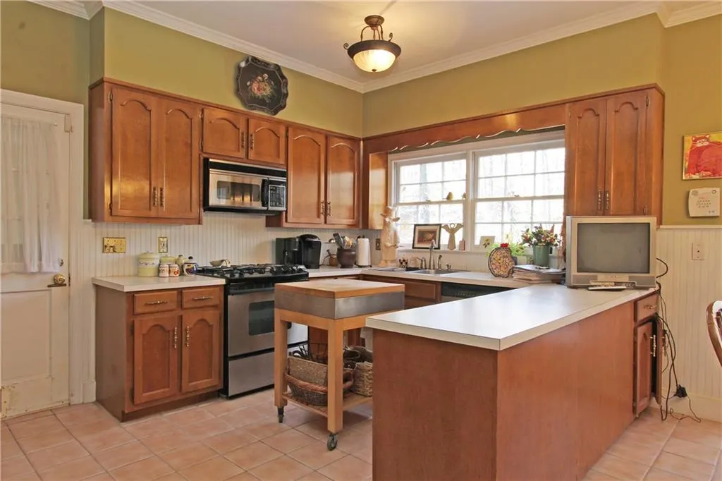 6030 Blackwater Trail, Atlanta, Georgia 30328, 4 Bedrooms Bedrooms, ,3 BathroomsBathrooms,Residential,Sold,6030 Blackwater Trail,5795582