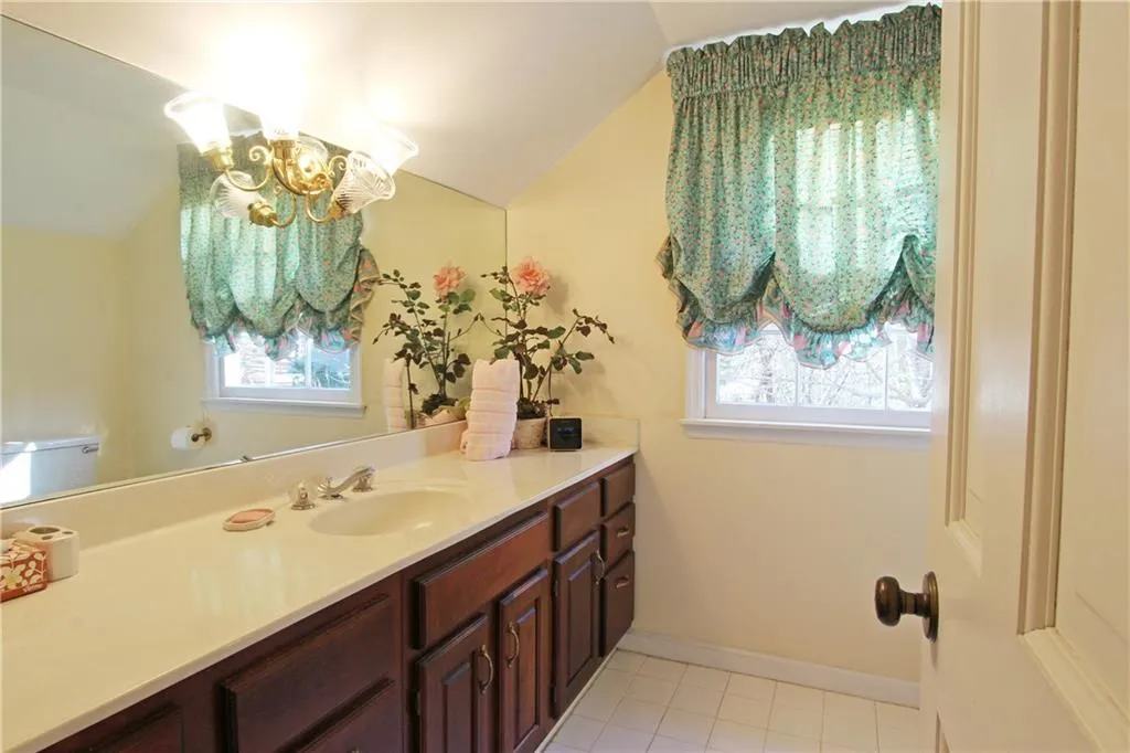6030 Blackwater Trail, Atlanta, Georgia 30328, 4 Bedrooms Bedrooms, ,3 BathroomsBathrooms,Residential,Sold,6030 Blackwater Trail,5795582