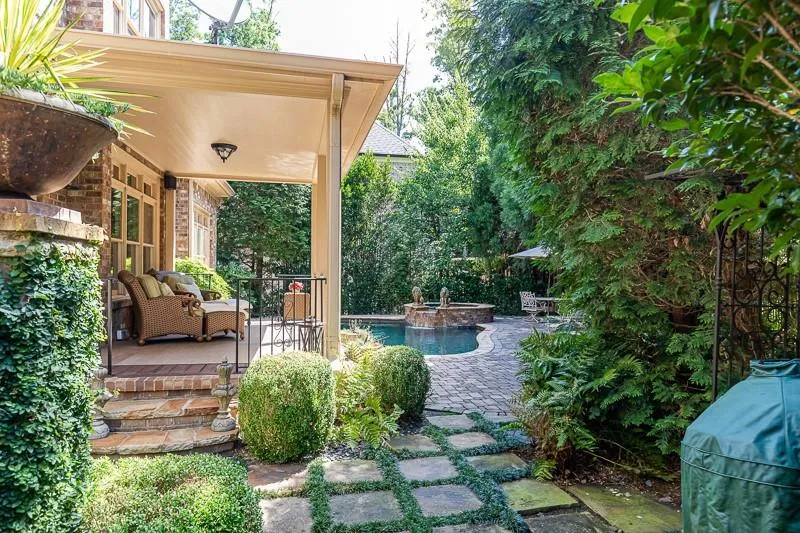565 Glengate Cove, Atlanta, Georgia 30328, 7 Bedrooms Bedrooms, ,6 BathroomsBathrooms,Residential,Sold,565 Glengate Cove,6758913