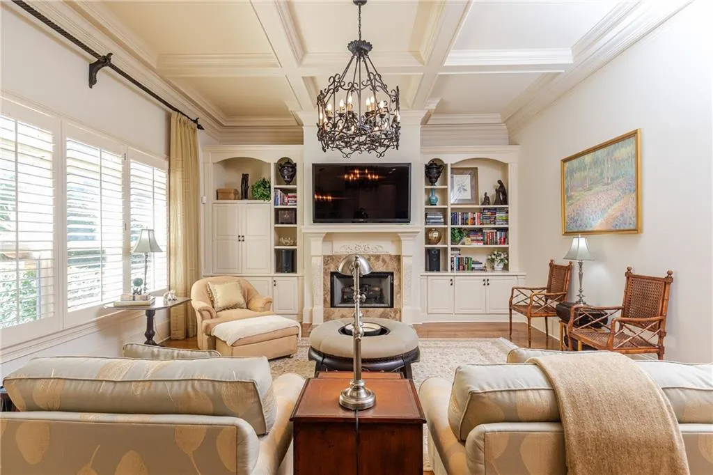 565 Glengate Cove, Atlanta, Georgia 30328, 7 Bedrooms Bedrooms, ,6 BathroomsBathrooms,Residential,Sold,565 Glengate Cove,6758913