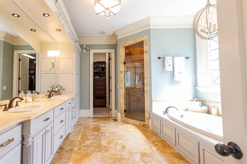 565 Glengate Cove, Atlanta, Georgia 30328, 7 Bedrooms Bedrooms, ,6 BathroomsBathrooms,Residential,Sold,565 Glengate Cove,6758913