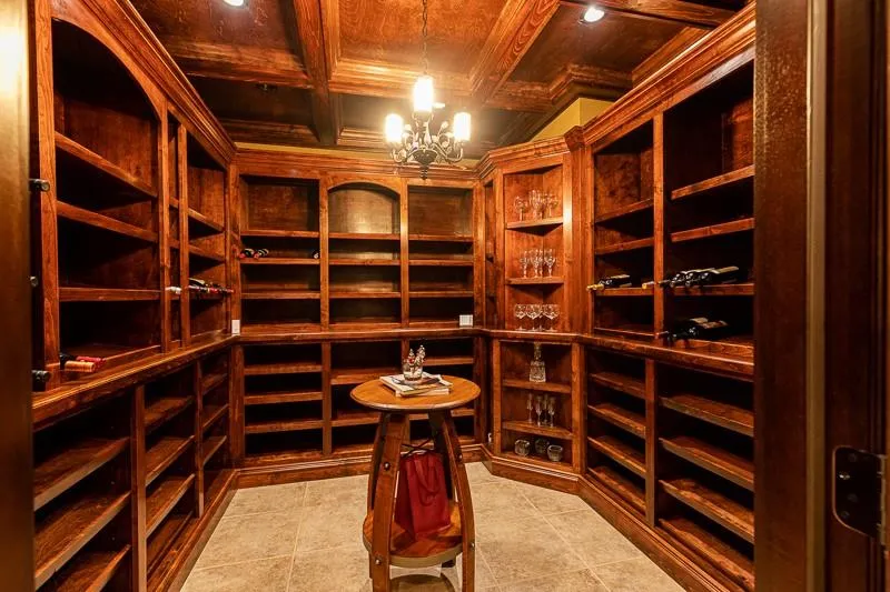 565 Glengate Cove, Atlanta, Georgia 30328, 7 Bedrooms Bedrooms, ,6 BathroomsBathrooms,Residential,Sold,565 Glengate Cove,6758913