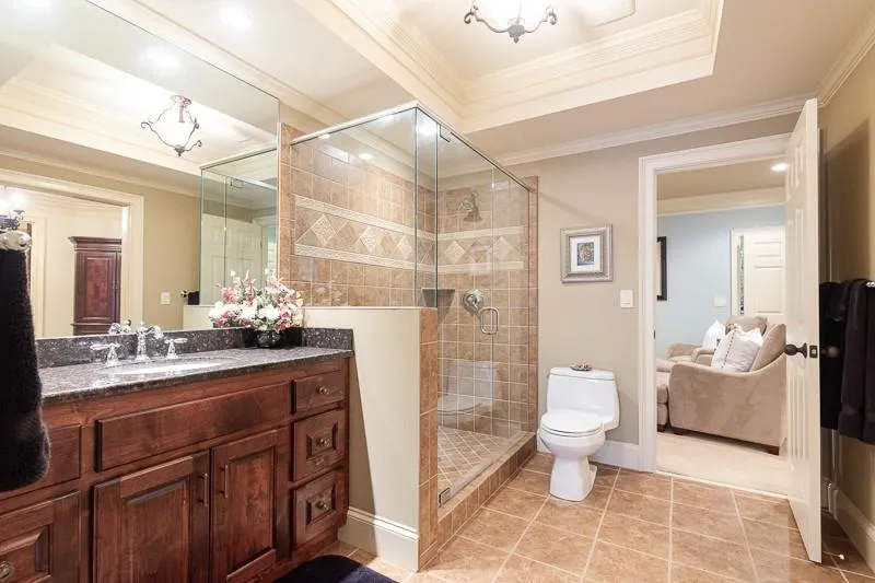 565 Glengate Cove, Atlanta, Georgia 30328, 7 Bedrooms Bedrooms, ,6 BathroomsBathrooms,Residential,Sold,565 Glengate Cove,6758913