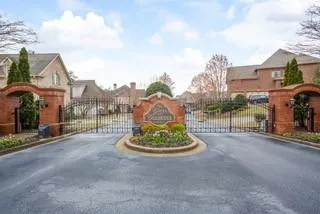 565 Glengate Cove, Atlanta, Georgia 30328, 7 Bedrooms Bedrooms, ,6 BathroomsBathrooms,Residential,Sold,565 Glengate Cove,6758913