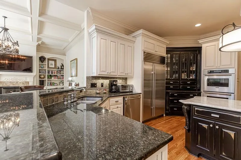 565 Glengate Cove, Atlanta, Georgia 30328, 7 Bedrooms Bedrooms, ,6 BathroomsBathrooms,Residential,Sold,565 Glengate Cove,6758913