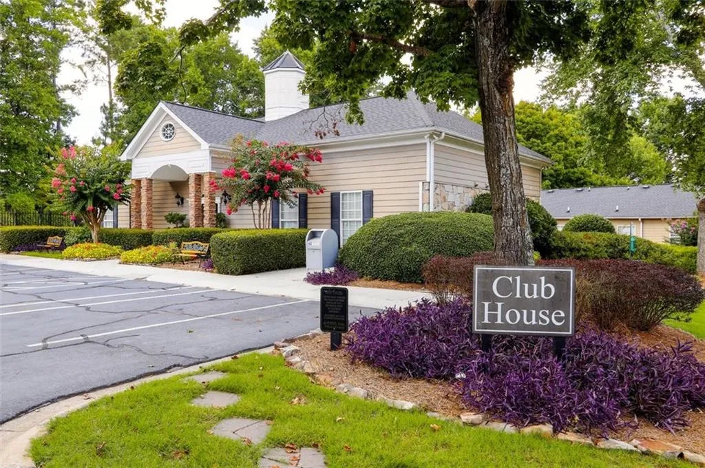 801 Brighton Point Unit 801, Atlanta, Georgia 30328, 2 Bedrooms Bedrooms, ,2 BathroomsBathrooms,Residential,Sold,801 Brighton Point Unit 801,6048455