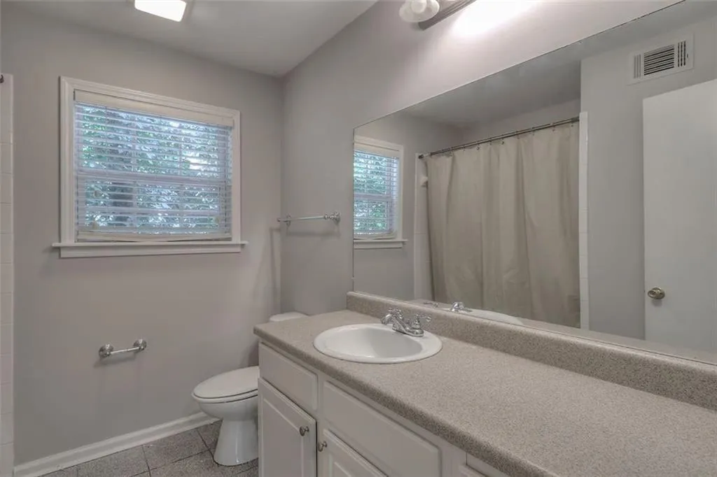 801 Brighton Point Unit 801, Atlanta, Georgia 30328, 2 Bedrooms Bedrooms, ,2 BathroomsBathrooms,Residential,Sold,801 Brighton Point Unit 801,6048455