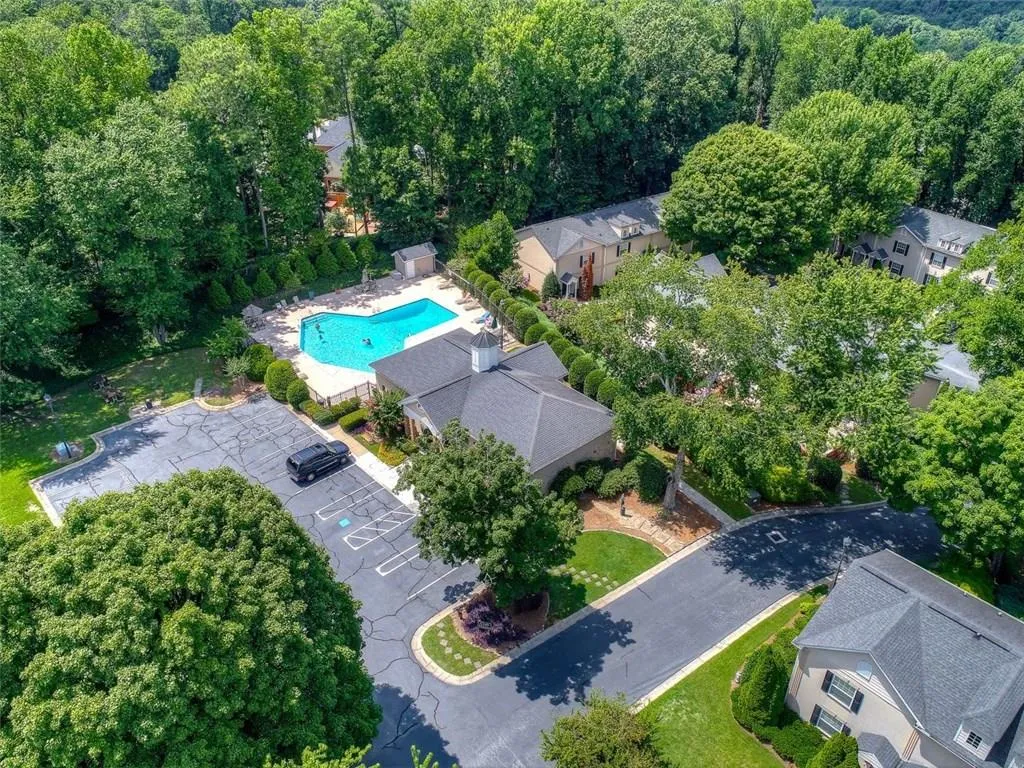 801 Brighton Point Unit 801, Atlanta, Georgia 30328, 2 Bedrooms Bedrooms, ,2 BathroomsBathrooms,Residential,Sold,801 Brighton Point Unit 801,6048455