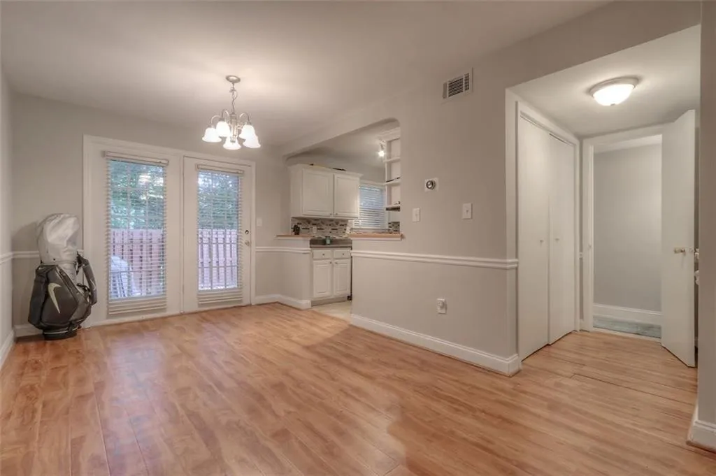 801 Brighton Point Unit 801, Atlanta, Georgia 30328, 2 Bedrooms Bedrooms, ,2 BathroomsBathrooms,Residential,Sold,801 Brighton Point Unit 801,6048455