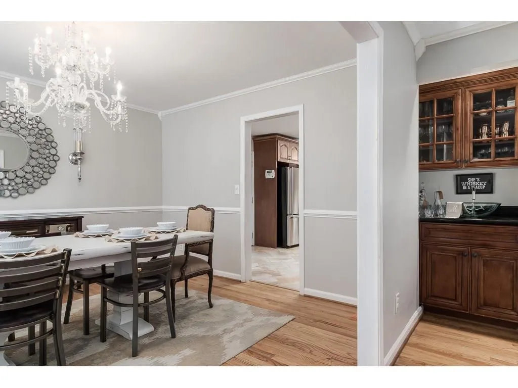 7000 Brandon Mill Road, Sandy Springs, Georgia 30328, 5 Bedrooms Bedrooms, ,4 BathroomsBathrooms,Residential,Sold,7000 Brandon Mill Road,6100254