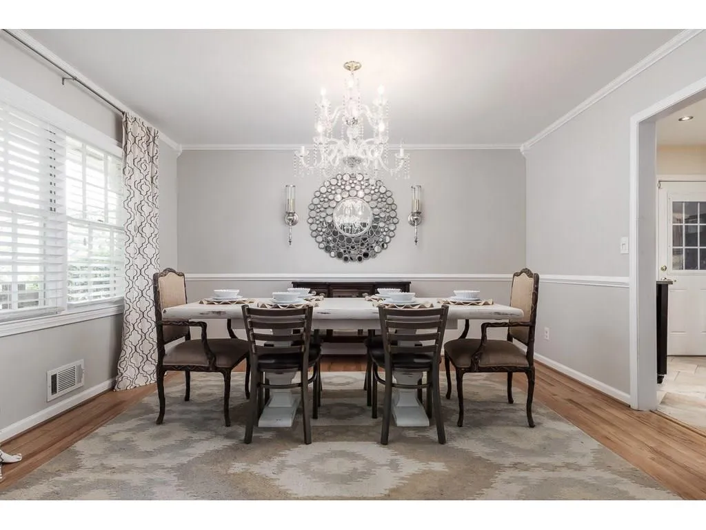 7000 Brandon Mill Road, Sandy Springs, Georgia 30328, 5 Bedrooms Bedrooms, ,4 BathroomsBathrooms,Residential,Sold,7000 Brandon Mill Road,6100254