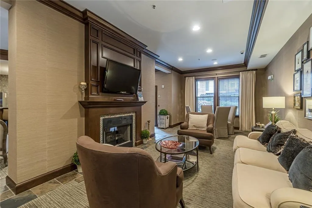 901 Abernathy Road Ne Unit 2070, Atlanta, Georgia 30328, 2 Bedrooms Bedrooms, ,2 BathroomsBathrooms,Residential,For Sale,901 Abernathy Road Ne Unit 2070,7615742