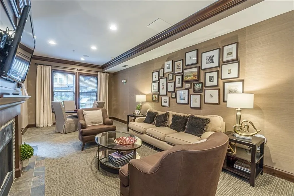 901 Abernathy Road Ne Unit 2070, Atlanta, Georgia 30328, 2 Bedrooms Bedrooms, ,2 BathroomsBathrooms,Residential,For Sale,901 Abernathy Road Ne Unit 2070,7615742