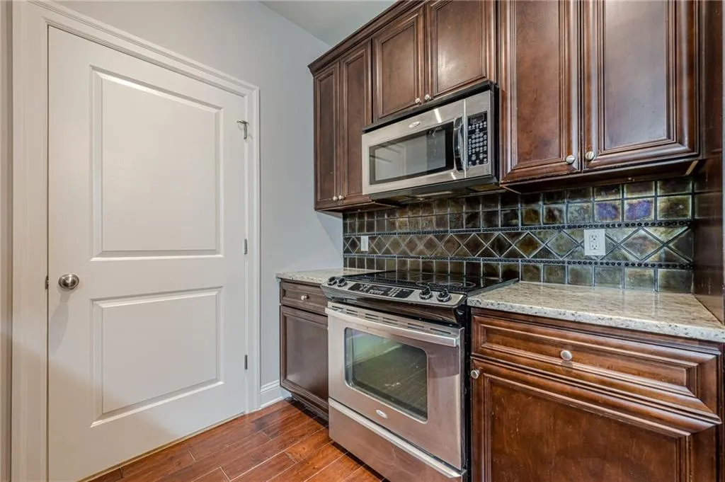 901 Abernathy Road Ne Unit 2070, Atlanta, Georgia 30328, 2 Bedrooms Bedrooms, ,2 BathroomsBathrooms,Residential,For Sale,901 Abernathy Road Ne Unit 2070,7615742