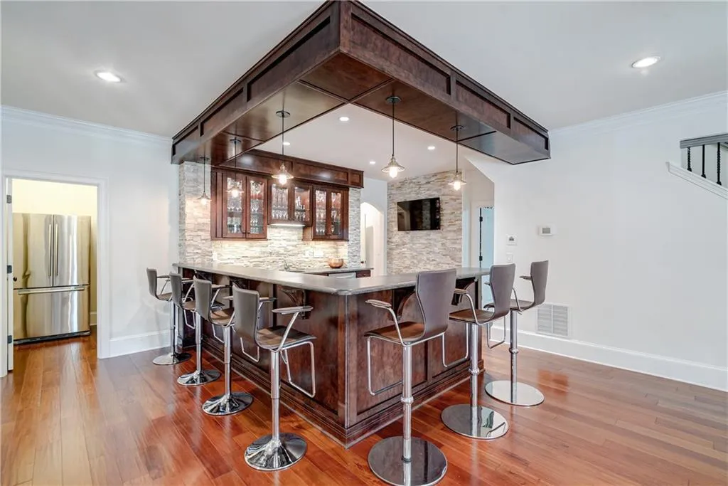 409 Brookfield Drive, Atlanta, Georgia 30342, 6 Bedrooms Bedrooms, ,5 BathroomsBathrooms,Residential,Sold,409 Brookfield Drive,6599196