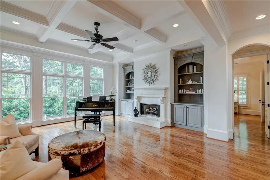 409 Brookfield Drive, Atlanta, Georgia 30342, 6 Bedrooms Bedrooms, ,5 BathroomsBathrooms,Residential,Sold,409 Brookfield Drive,6599196