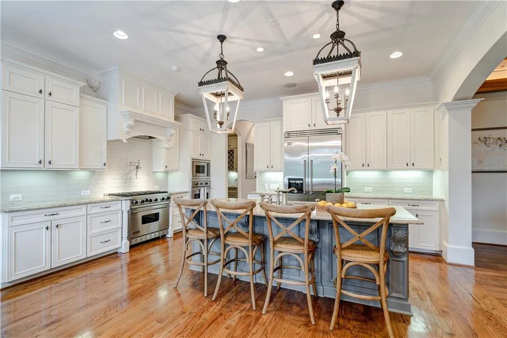 409 Brookfield Drive, Atlanta, Georgia 30342, 6 Bedrooms Bedrooms, ,5 BathroomsBathrooms,Residential,Sold,409 Brookfield Drive,6599196