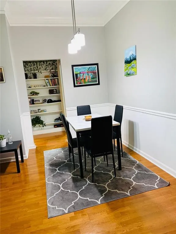 5559 Glendridge Dr Unit 1409, Atlanta, Georgia 30342, 2 Bedrooms Bedrooms, ,2 BathroomsBathrooms,Residential,For Sale,5559 Glendridge Dr Unit 1409,7758954