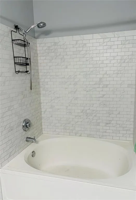 5559 Glendridge Dr Unit 1409, Atlanta, Georgia 30342, 2 Bedrooms Bedrooms, ,2 BathroomsBathrooms,Residential,For Sale,5559 Glendridge Dr Unit 1409,7758954