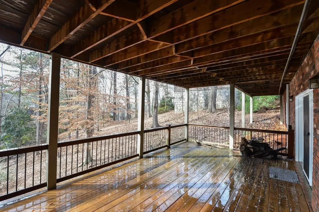 520 Rivercrest Court, Atlanta, Georgia 30328, 5 Bedrooms Bedrooms, ,4 BathroomsBathrooms,Residential,Sold,520 Rivercrest Court,5639866