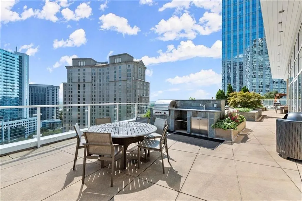3325 Piedmont Road Ne Unit 1504, Atlanta, Georgia 30305, 1 Bedroom Bedrooms, ,1 BathroomBathrooms,Residential,For Sale,3325 Piedmont Road Ne Unit 1504,7531598