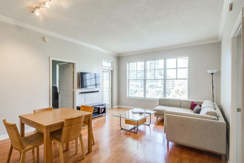 1101 Juniper Street Ne Unit 619, Atlanta, Georgia 30309, 2 Bedrooms Bedrooms, ,2 BathroomsBathrooms,Residential,Sold,1101 Juniper Street Ne Unit 619,6041933
