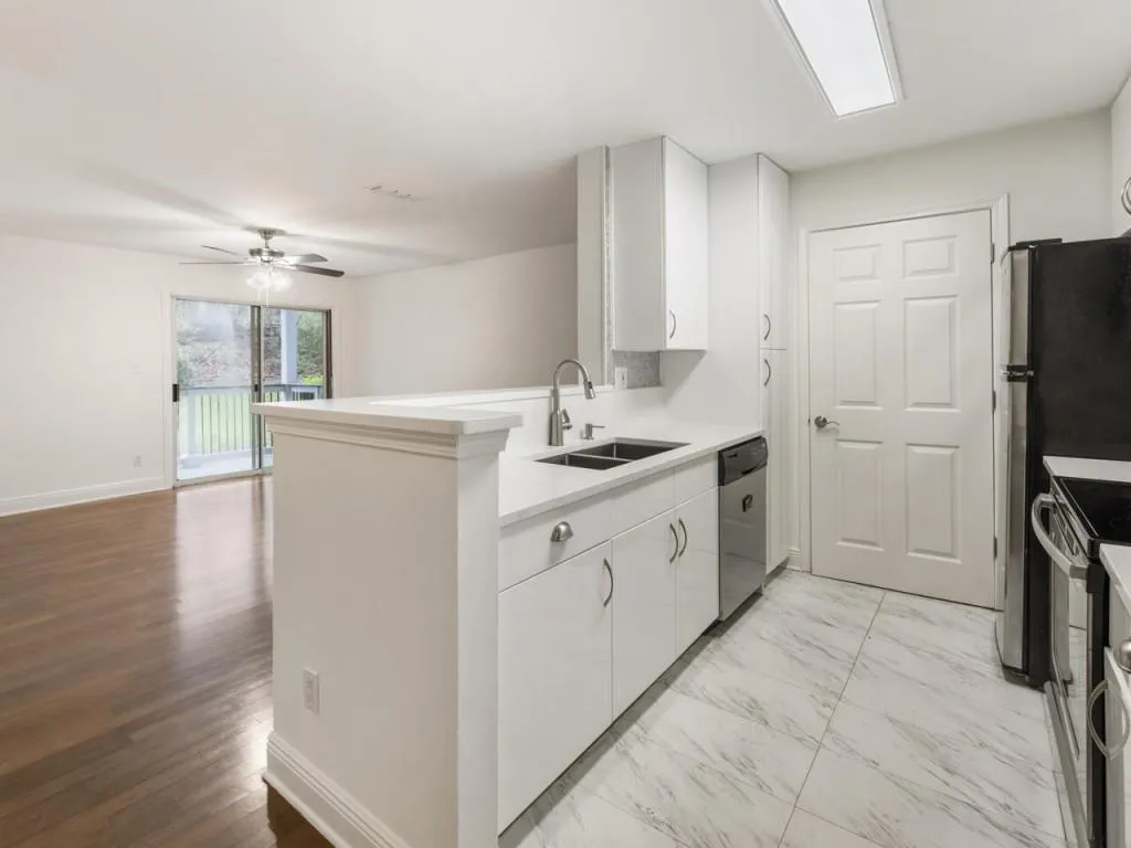 3112 Santa Fe Parkway, Sandy Springs, Georgia 30350, 2 Bedrooms Bedrooms, ,2 BathroomsBathrooms,Residential,Sold,3112 Santa Fe Parkway,7360047