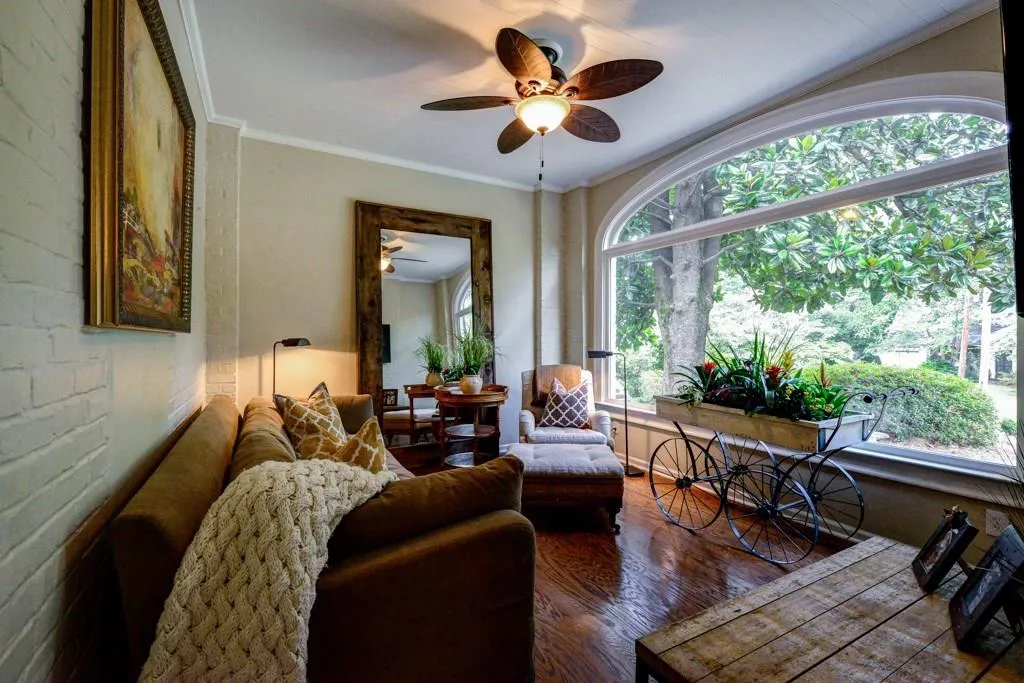 2874 Alpine Road Ne, Atlanta, Georgia 30305, 5 Bedrooms Bedrooms, ,4 BathroomsBathrooms,Residential,Sold,2874 Alpine Road Ne,5721676