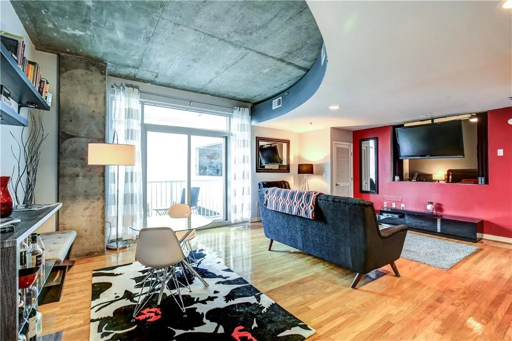 250 Pharr Road Unit 601, Atlanta, Georgia 30305, 1 Bedroom Bedrooms, ,1 BathroomBathrooms,Residential,Sold,250 Pharr Road Unit 601,5959271
