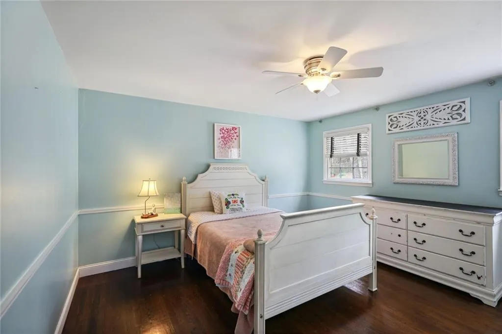 780 Spalding Drive, Atlanta, Georgia 30328, 5 Bedrooms Bedrooms, ,3 BathroomsBathrooms,Residential,Sold,780 Spalding Drive,7188786