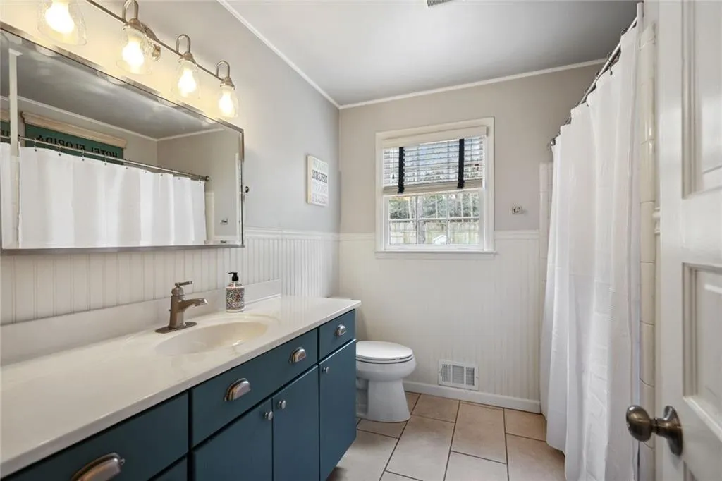 780 Spalding Drive, Atlanta, Georgia 30328, 5 Bedrooms Bedrooms, ,3 BathroomsBathrooms,Residential,Sold,780 Spalding Drive,7188786