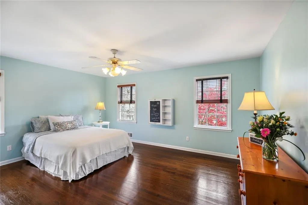 780 Spalding Drive, Atlanta, Georgia 30328, 5 Bedrooms Bedrooms, ,3 BathroomsBathrooms,Residential,Sold,780 Spalding Drive,7188786