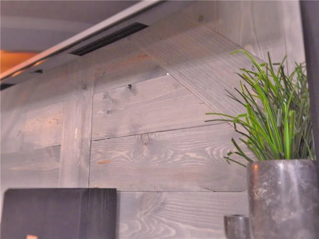 5151 Roswell Road Unit 1, Atlanta, Georgia 30342, 2 Bedrooms Bedrooms, ,2 BathroomsBathrooms,Residential,Sold,5151 Roswell Road Unit 1,6104832