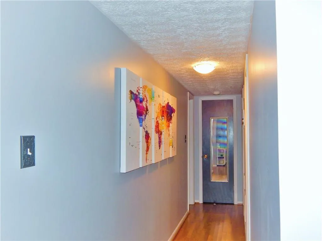 5151 Roswell Road Unit 1, Atlanta, Georgia 30342, 2 Bedrooms Bedrooms, ,2 BathroomsBathrooms,Residential,Sold,5151 Roswell Road Unit 1,6104832