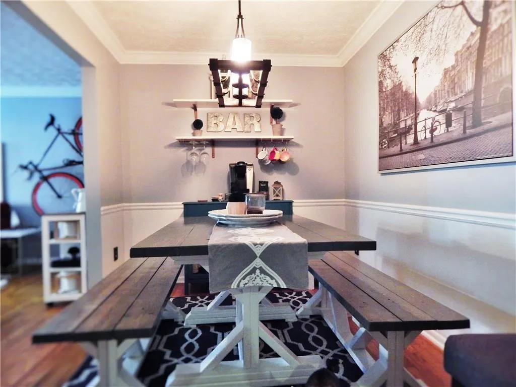 5151 Roswell Road Unit 1, Atlanta, Georgia 30342, 2 Bedrooms Bedrooms, ,2 BathroomsBathrooms,Residential,Sold,5151 Roswell Road Unit 1,6104832