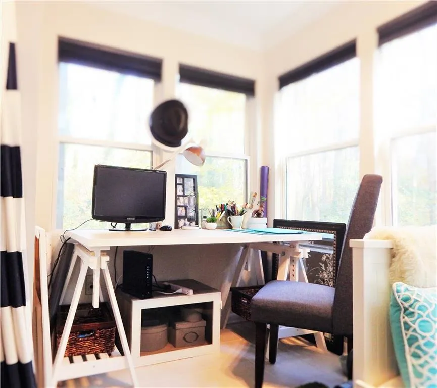 5151 Roswell Road Unit 1, Atlanta, Georgia 30342, 2 Bedrooms Bedrooms, ,2 BathroomsBathrooms,Residential,Sold,5151 Roswell Road Unit 1,6104832