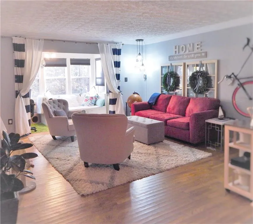 5151 Roswell Road Unit 1, Atlanta, Georgia 30342, 2 Bedrooms Bedrooms, ,2 BathroomsBathrooms,Residential,Sold,5151 Roswell Road Unit 1,6104832