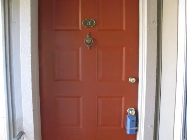 8740 Roswell Road Unit 2c, Sandy Springs, Georgia 30350, 2 Bedrooms Bedrooms, ,2 BathroomsBathrooms,Residential,Sold,8740 Roswell Road Unit 2c,5771336